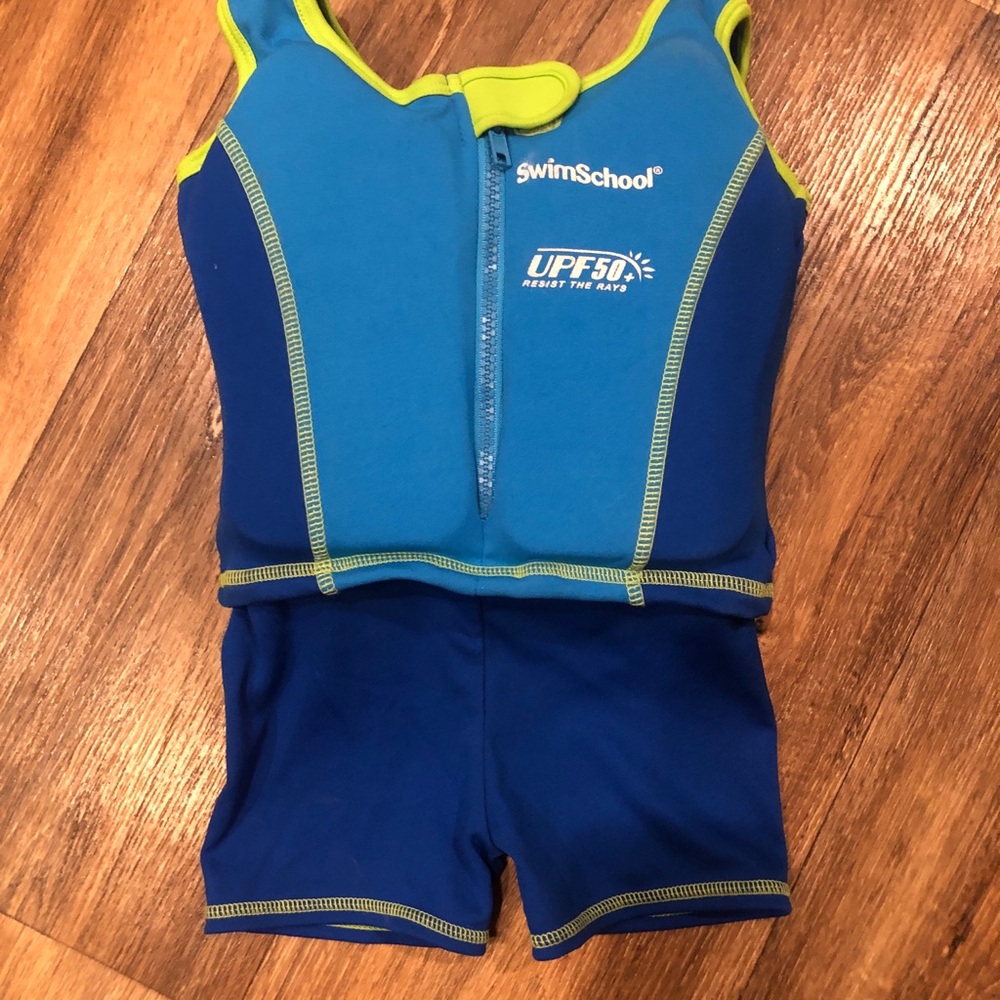 SwimSchool flotation aid for kids